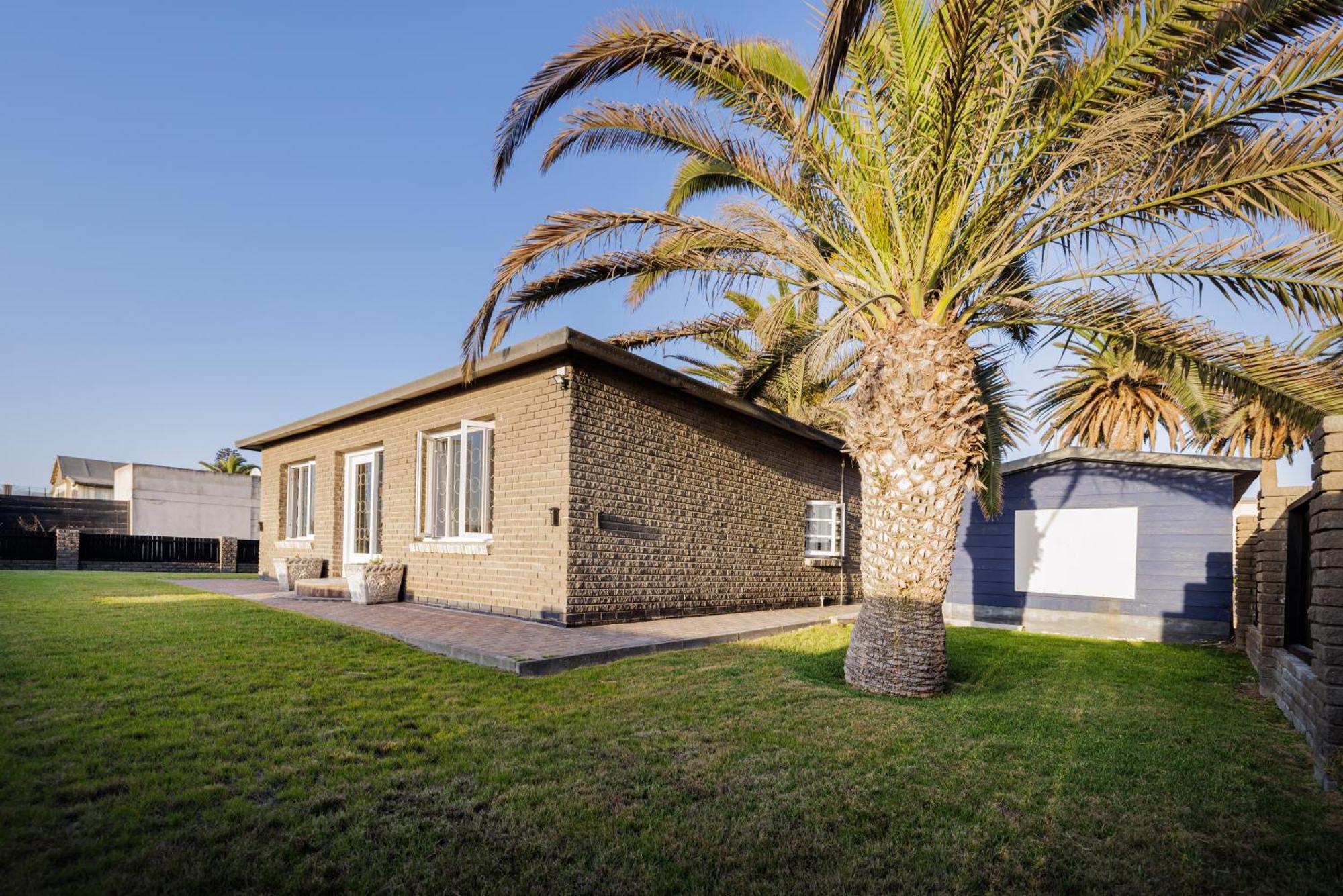 Swakopmund Seafront Cottage Exterior photo